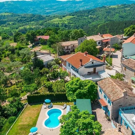 Villa Istrian With Four Bedrooms, Three Bathrooms, Private Pool, Table Tennis, Free Wi-fi And Parking, View Of Beautiful Nature